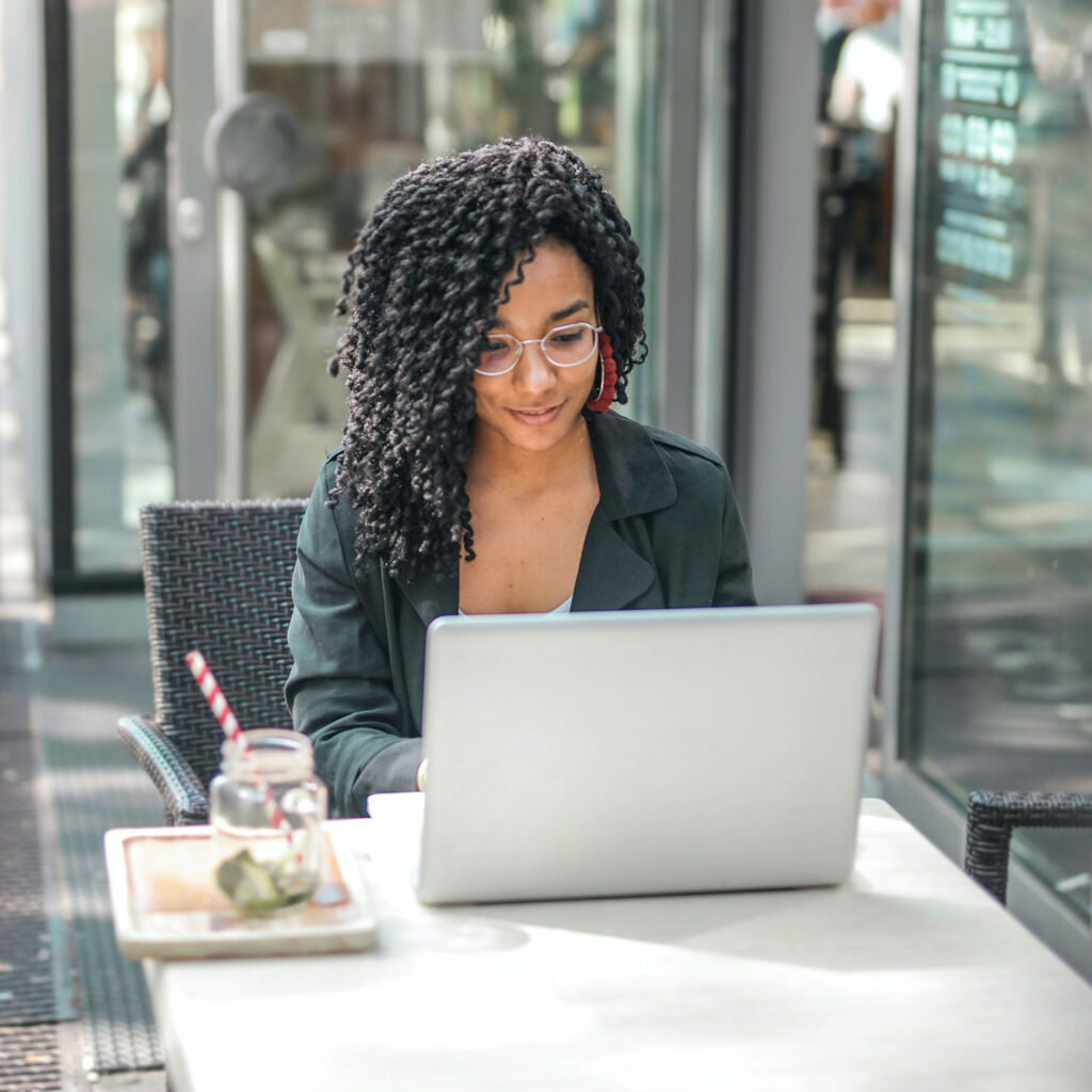 online-courses-about-us-dialectpro